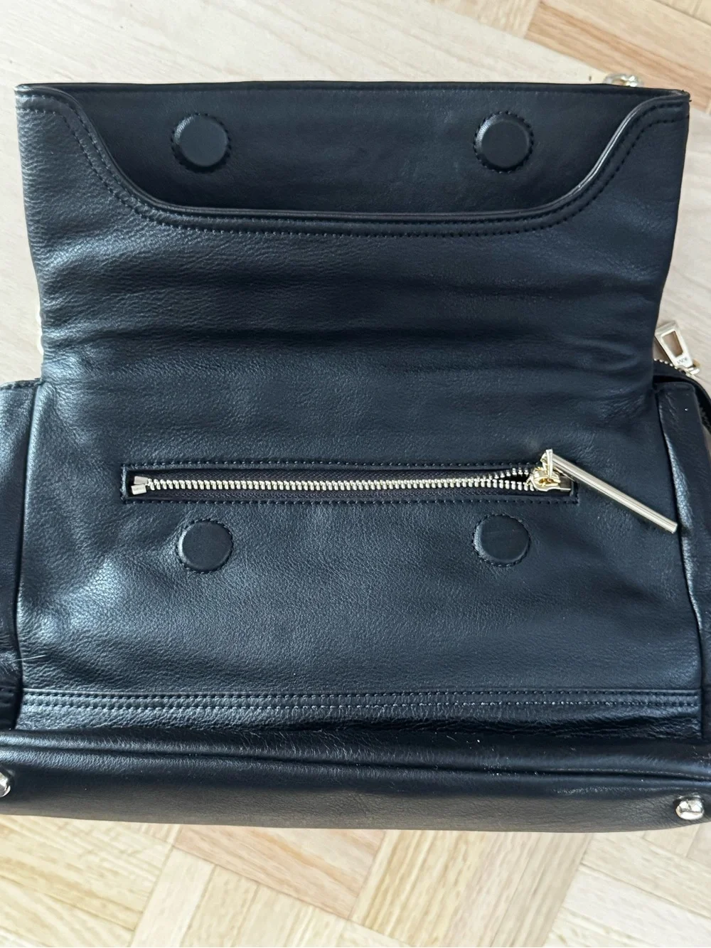 Karen Millen Black Leather Shoulder Bag with Gold Chain Straps and Dust Bag - Picture 5 of 11